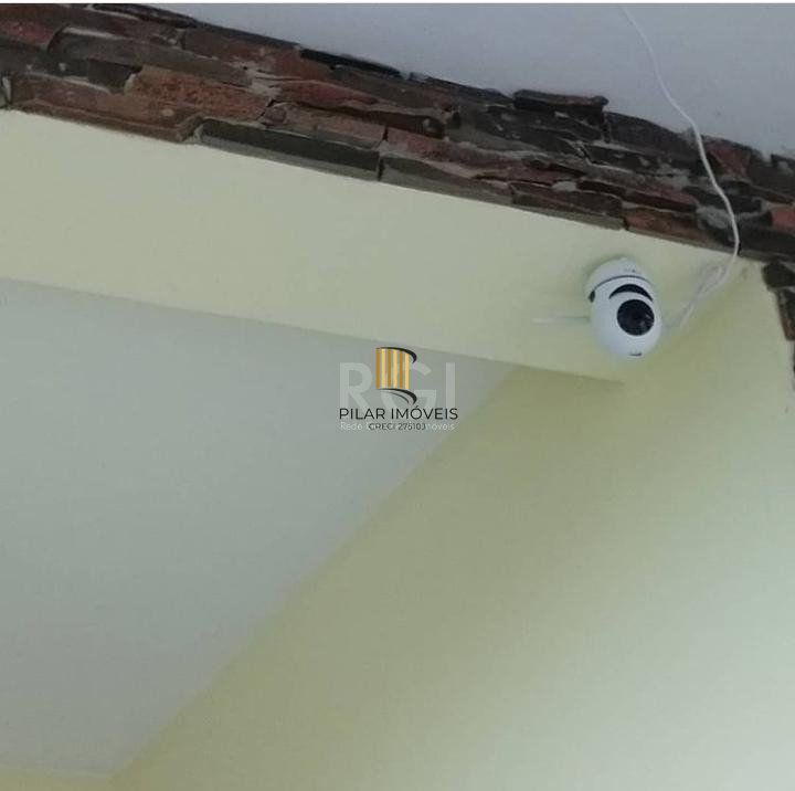 Casa com 2 quartos, 2 vagas de garagem, no bairro Aberta dos Morros, Porto Alegre/RS