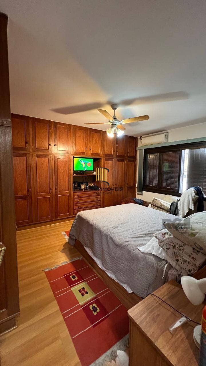 Apartamentos com 5 quartos, 2 suítes, 4 vagas de garagem, no bairro Santana, Porto Alegre/RS
