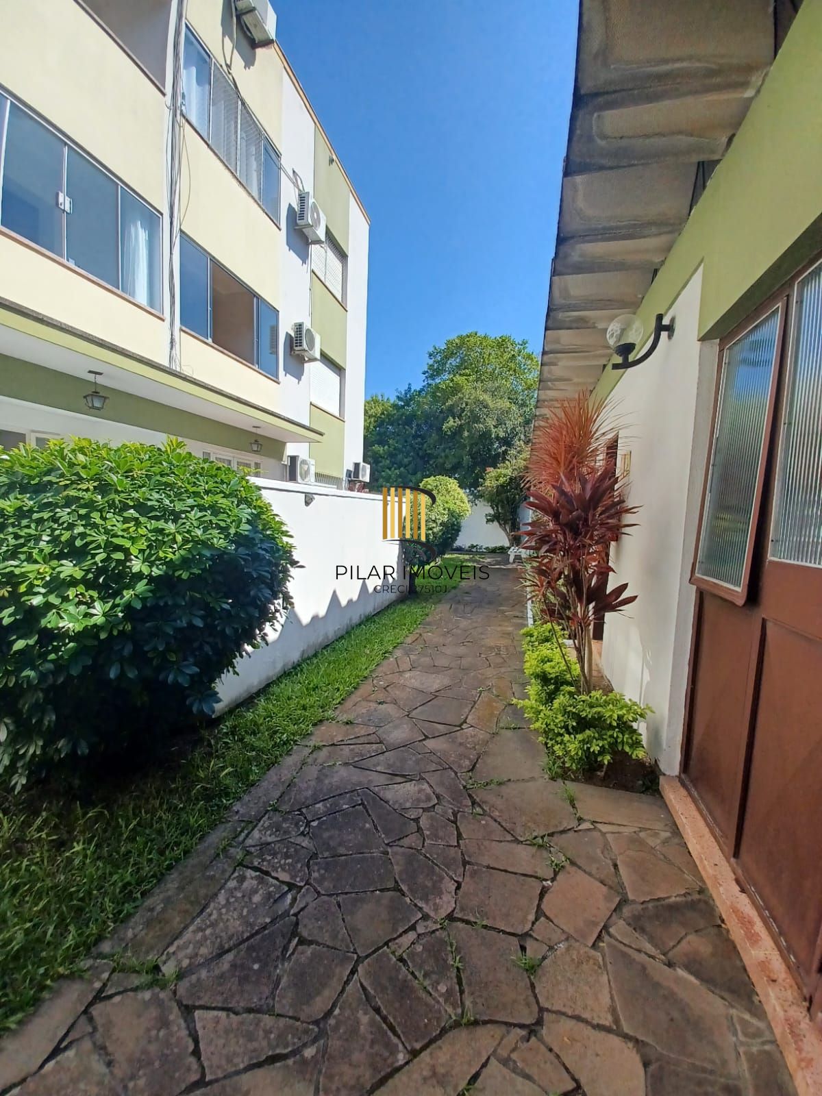 APARTAMENTO 2 DORMITÓRIOS – ÓTIMO ESTADO | LOCALIZAÇÃO PRIVILEGIADA