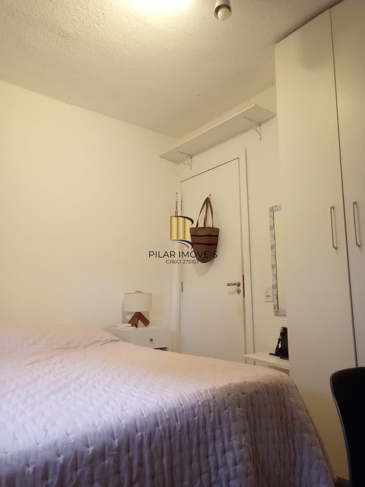 Apartamento de dois dormitórios com vaga no bairro Hipica Zona sul Porto Alegre