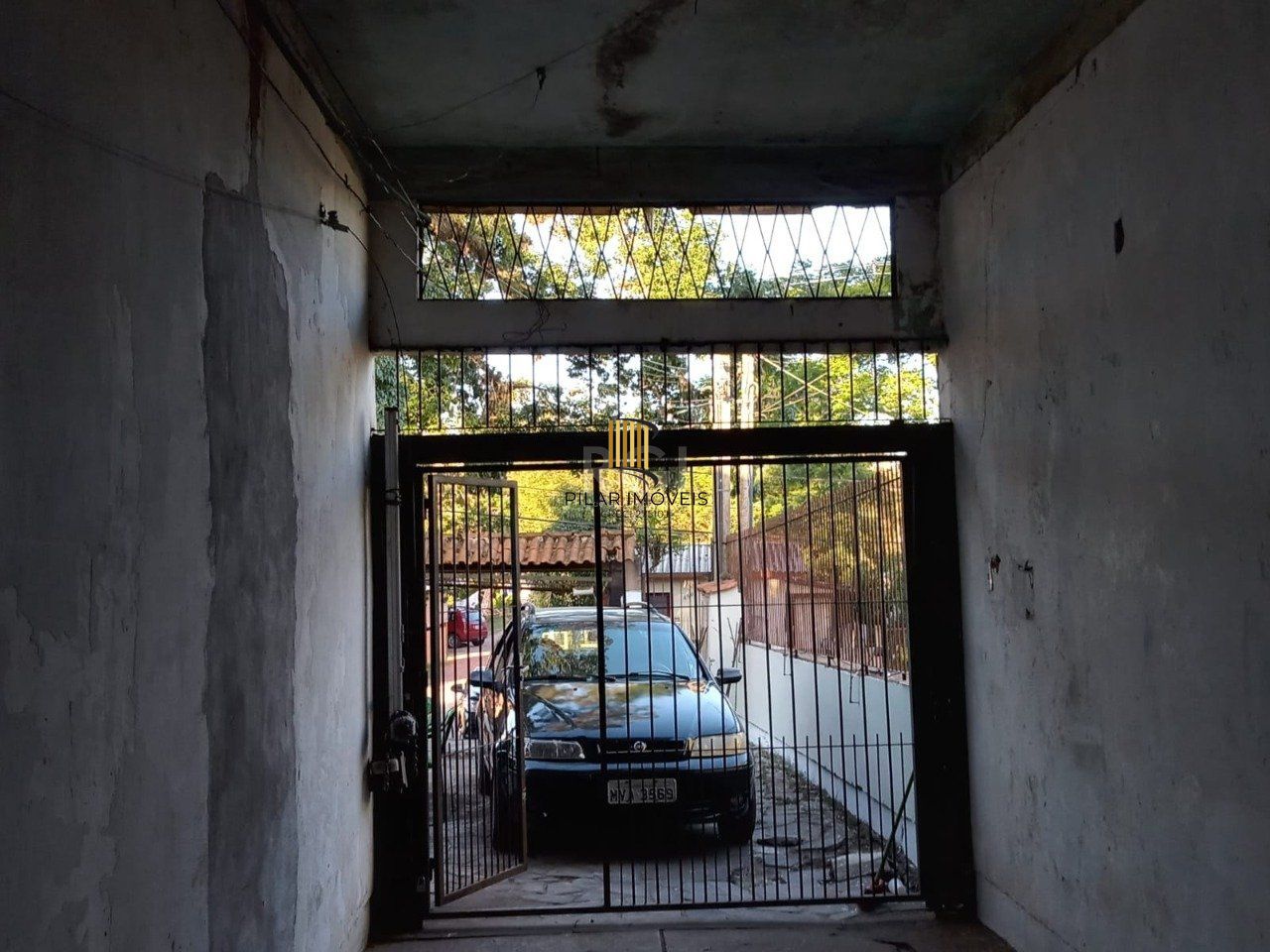Casa para Venda - 748m², 3 dormitórios, 4 vagas - Belém Velho, Porto Alegre