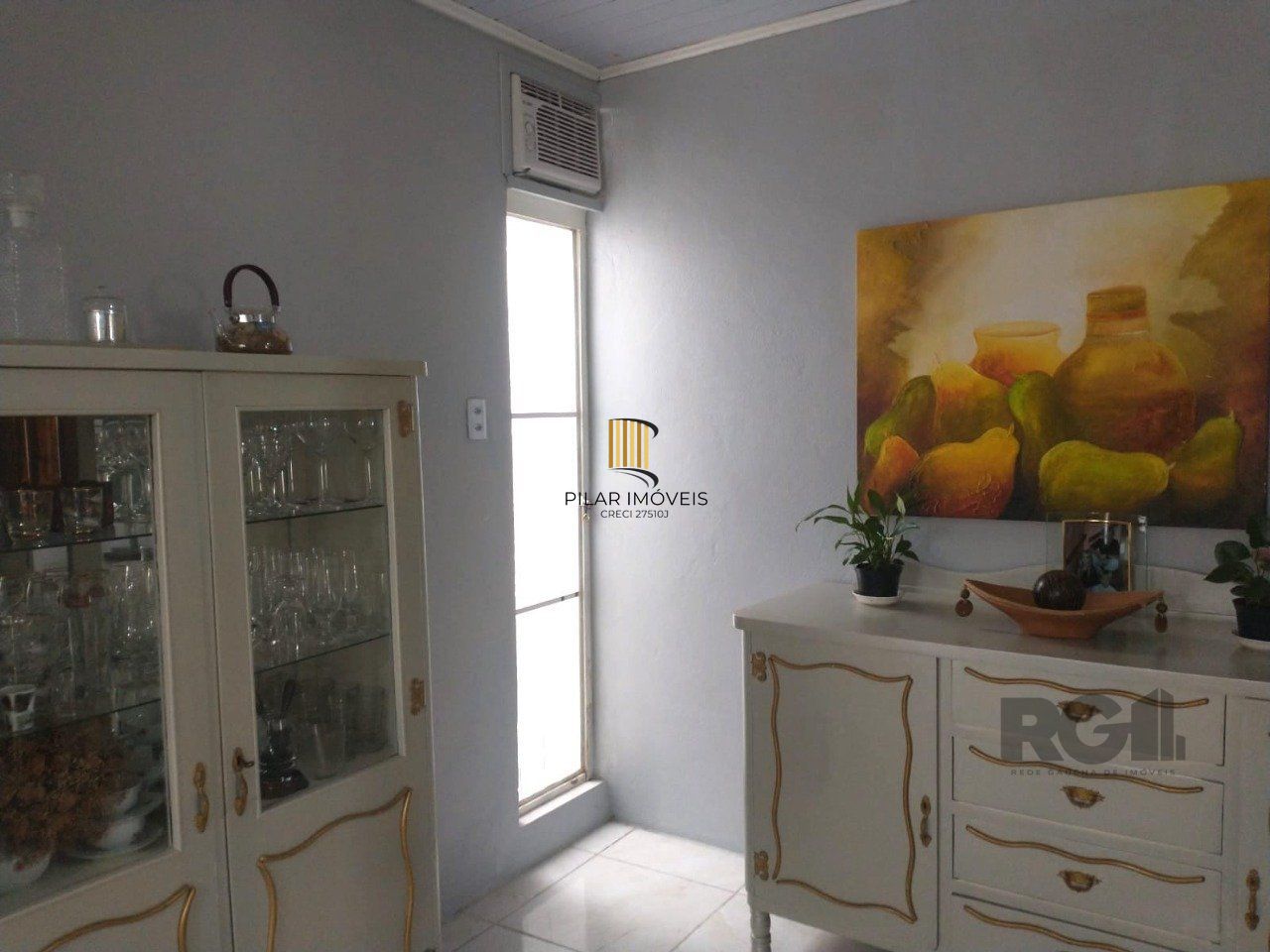 Casa de 155m² com 2 quartos, suíte, 2 vagas de garagem, no bairro Jardim Europa, Porto Alegre/RS