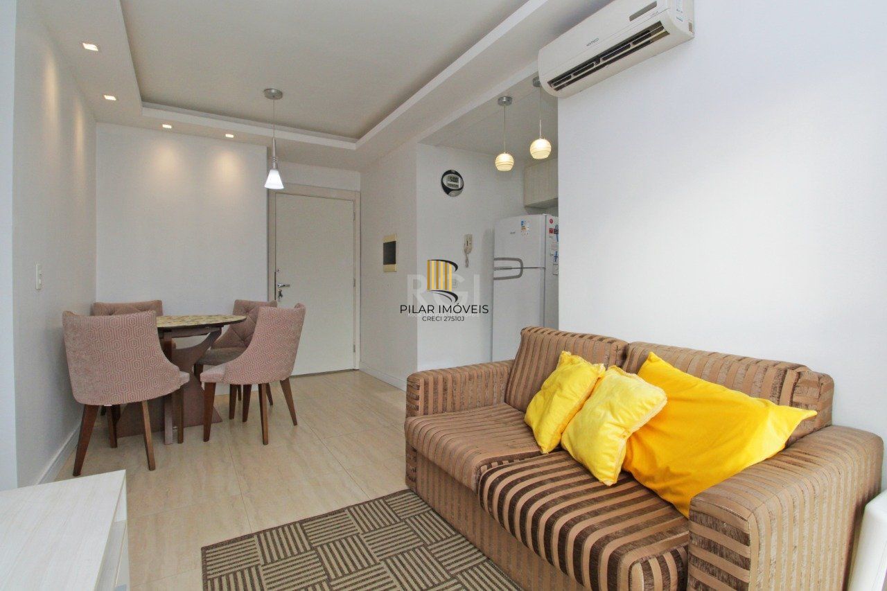 Apartamento para Venda - 56m², 2 dormitórios, sendo 1 suites, 1 vaga - Camaquã