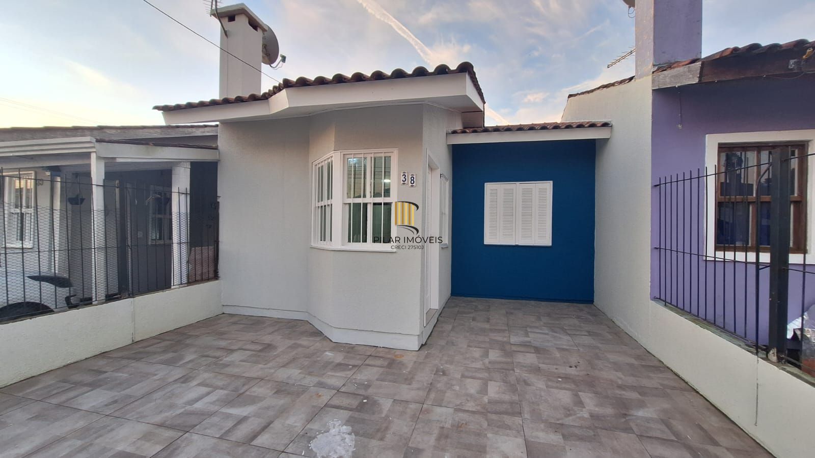 Casa em Condomínio com 02 Quartos, Bairro Restinga