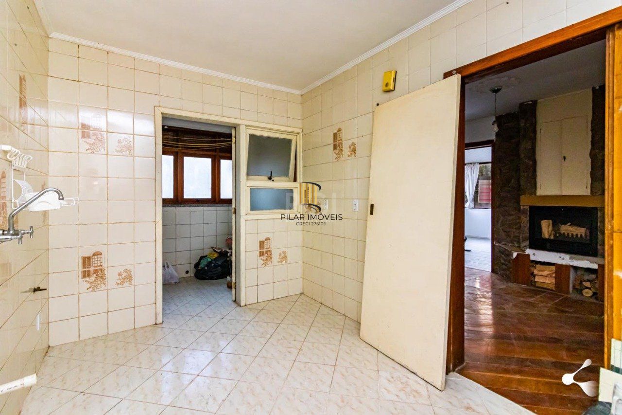 EXCELENTE APARTAMENTO DE 3 DORMITÓRIOS E 2 VAGAS DE GARAGEM