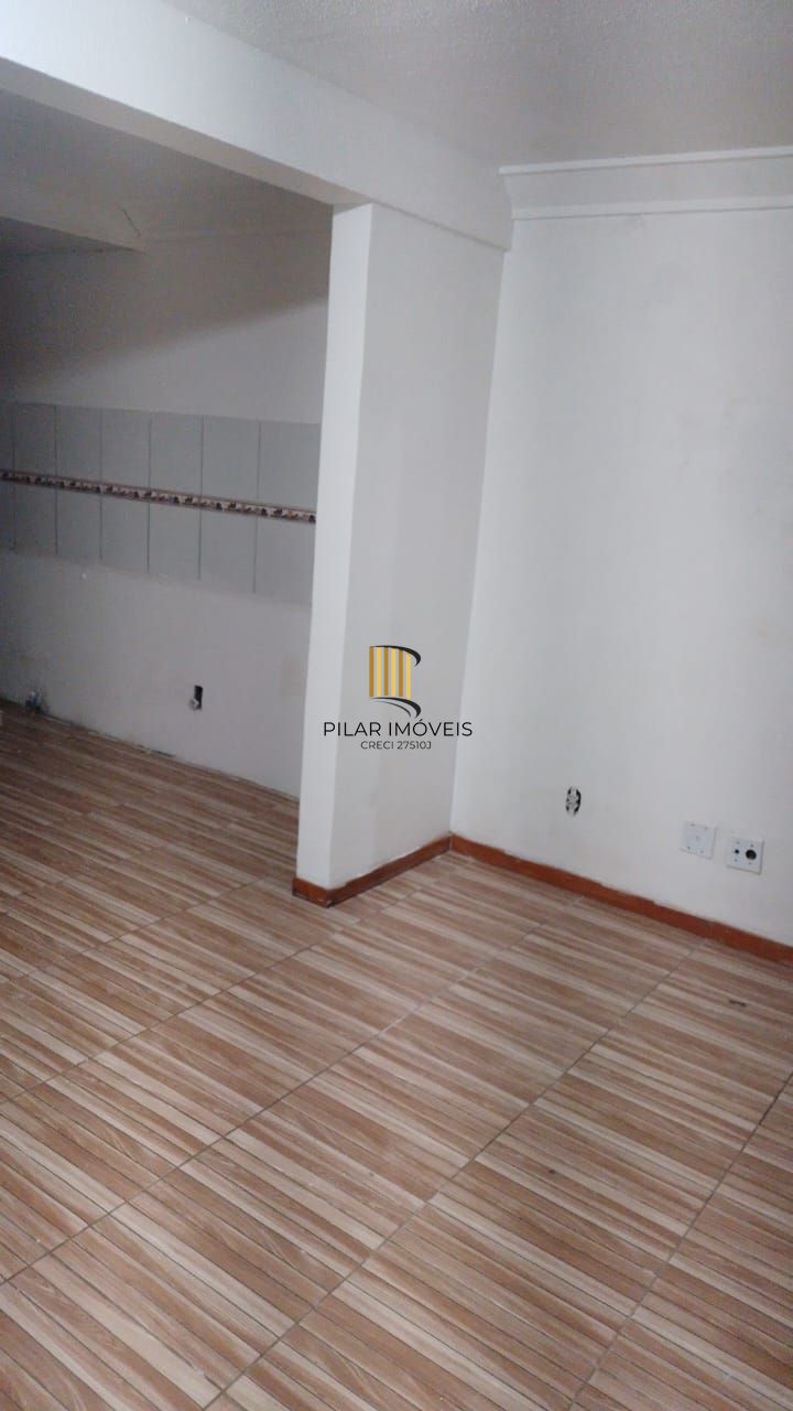 Apartamento dois dormitórios com vaga de garagem