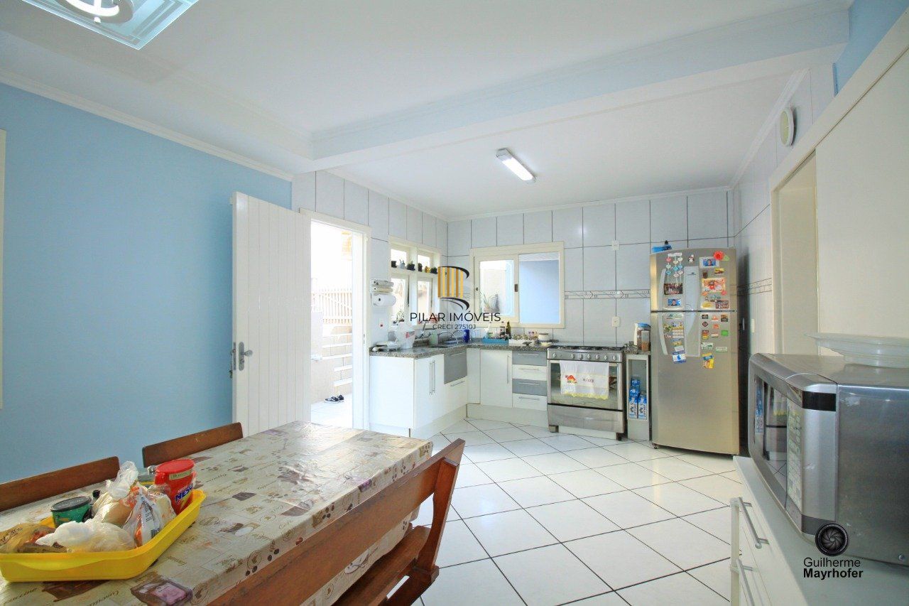 Casa para Venda - 328.5m², 3 dormitórios, sendo 1 suites, 3 vagas - Cavalhada, Porto Alegre