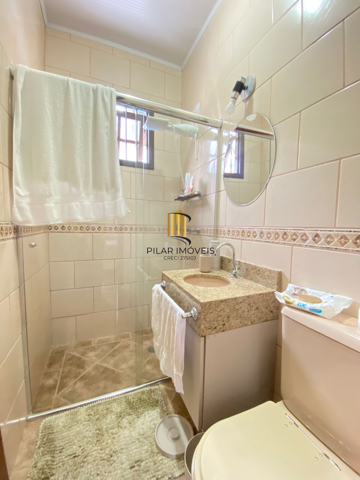 Casa Residencial à Venda em Porto Alegre