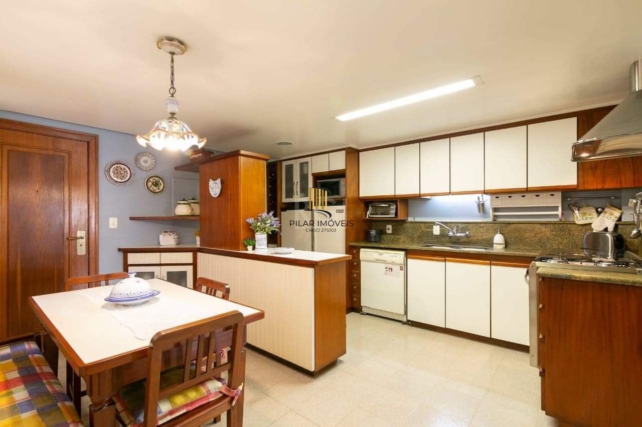 Apartamento para Venda - 246.47m², 3 dormitórios, sendo 1 suites, 2 vagas - Cristal