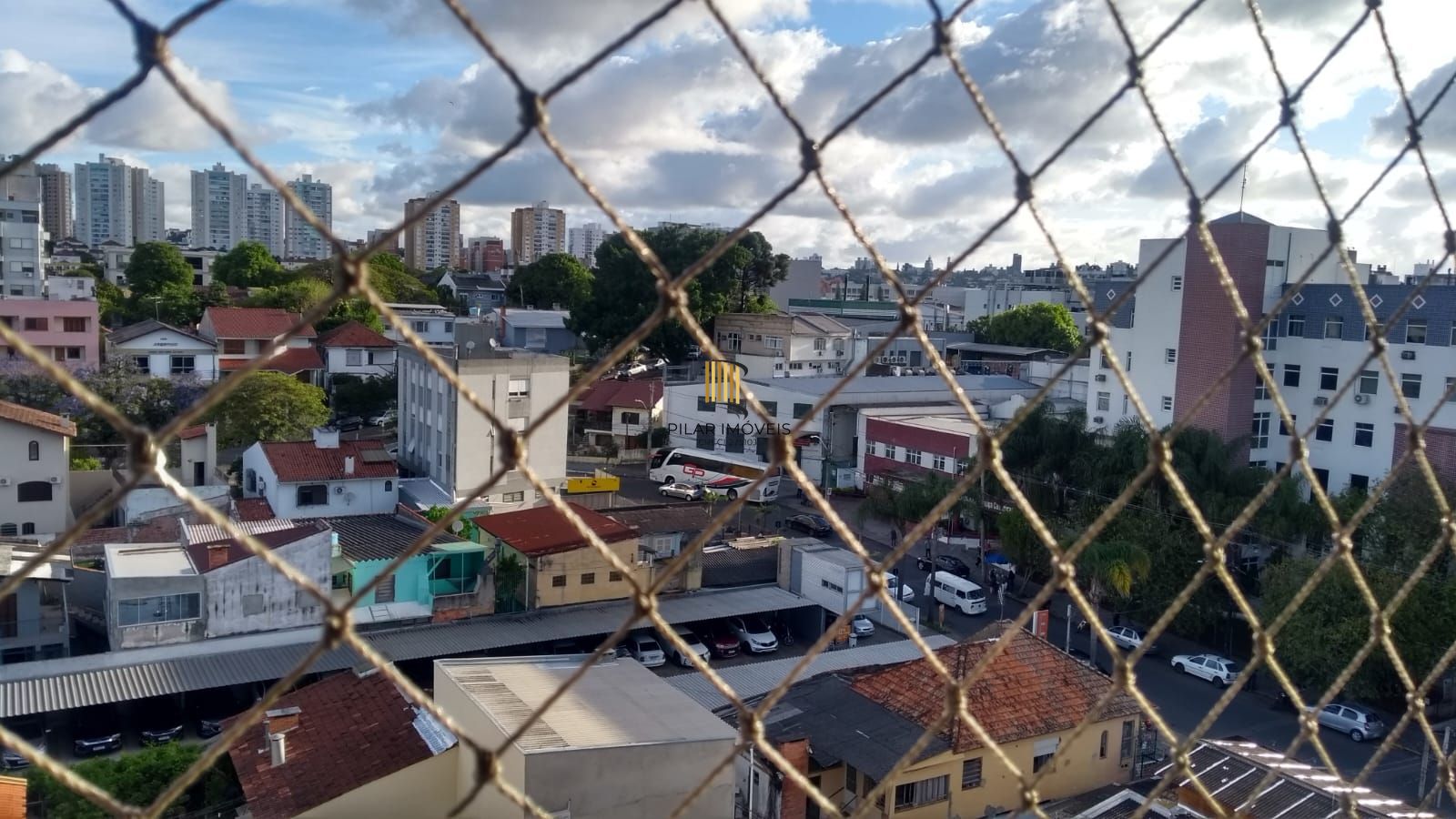 Apartamento com 02 quartos (01 suíte) e 03 Vagas no Bairro Cristo Redentor