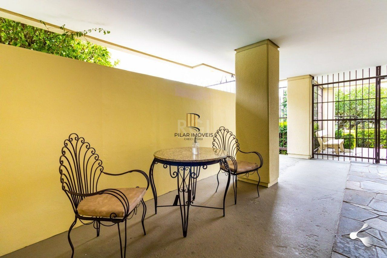 Apartamento 02 dormitórios No Bairro Tristeza em Porto Alegre/RS