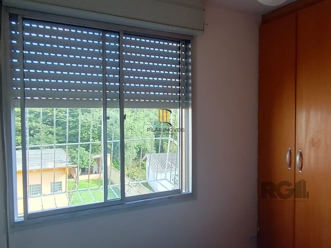 Apartamento com 2 quartos e 1 vaga no Bairro Vila Nova.