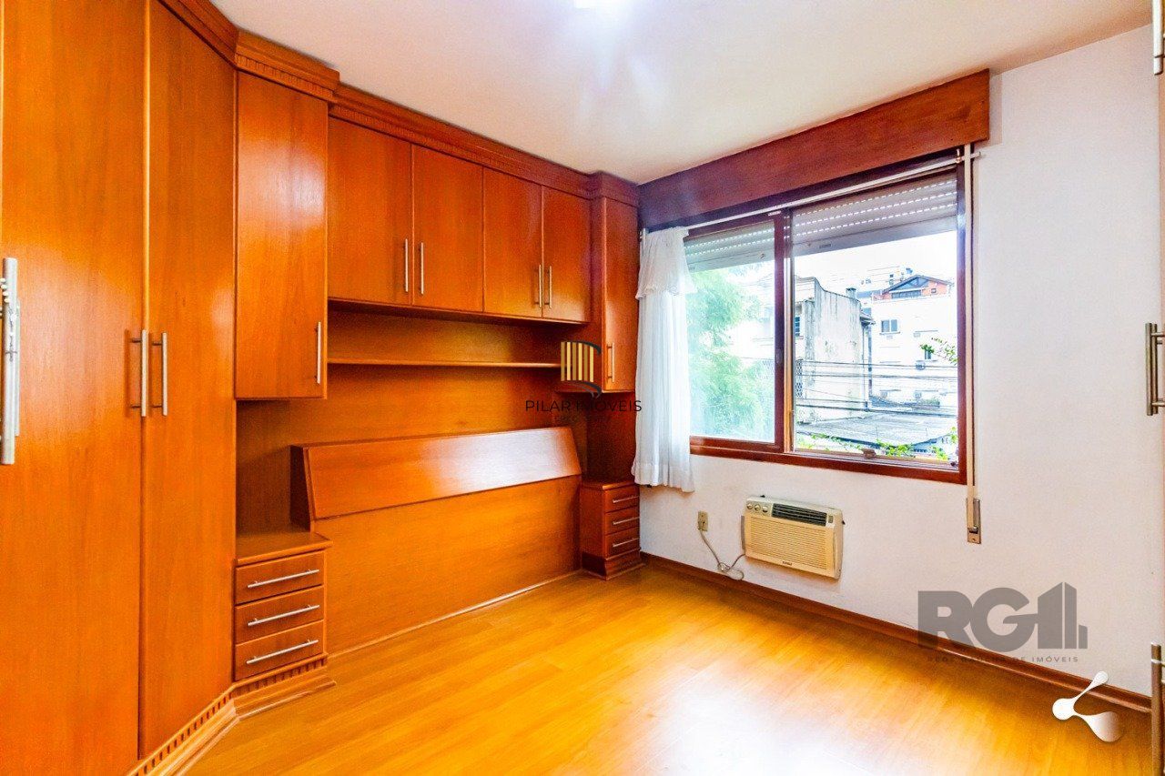 Apartamento com 2 dormitórios e 1 vaga de garagem escriturada  no bairro Rio Branco
