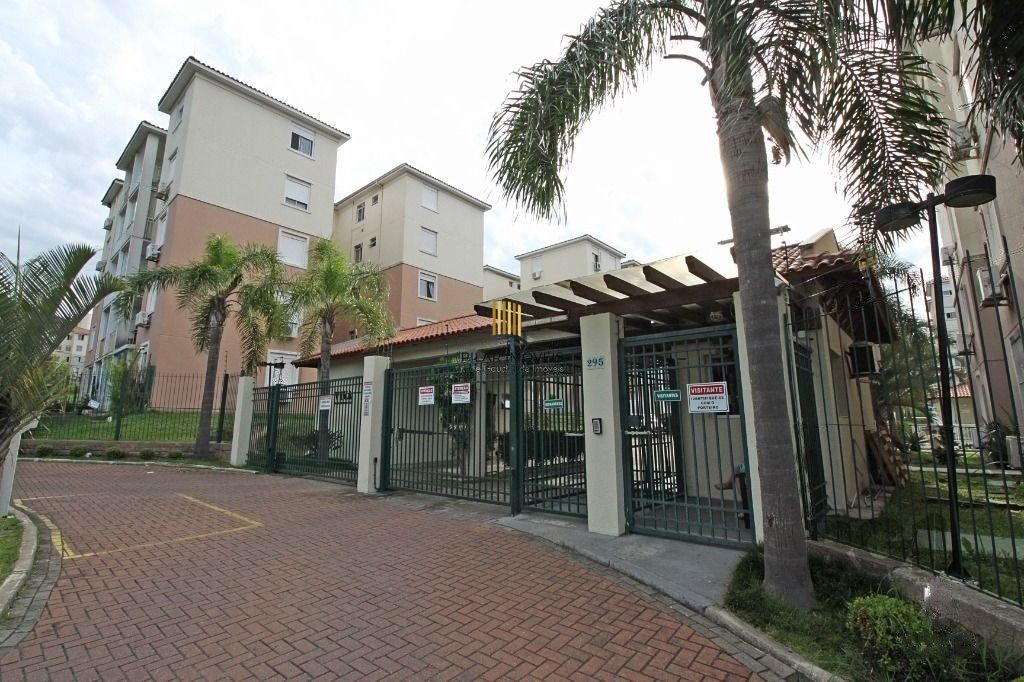 Apartamento de 3 dormitórios com vaga no bairro Morro Santana