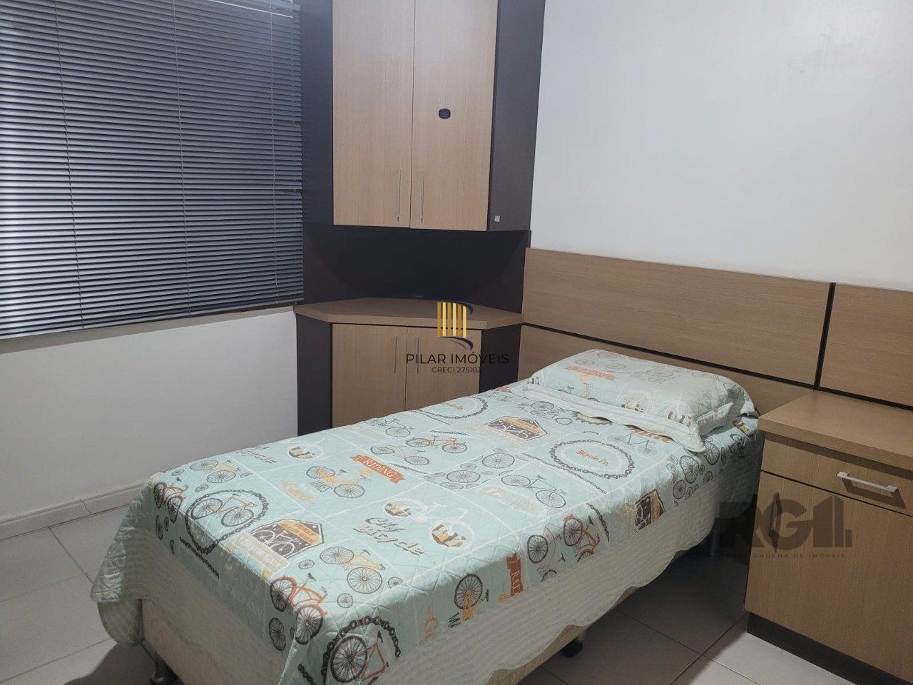 Casa para Venda - 181.5m², 4 dormitórios, 2 vagas - Partenon