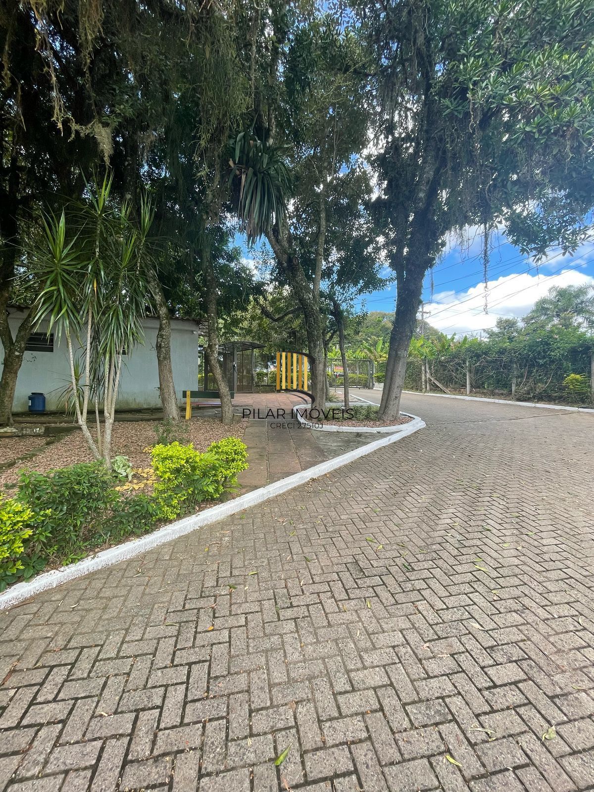 Apartamento 2 dormitórios no bairro Lomba do Pinheiro