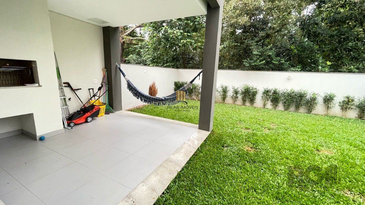 Casa Condominio 3 Dormitório(s) Bairro Pedra Redonda