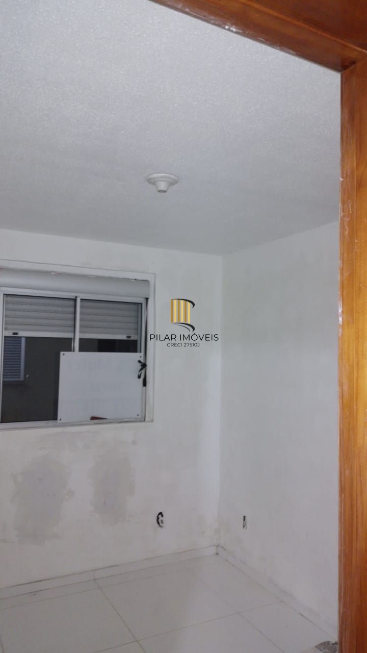 Apartamento dois dormitórios com vaga de garagem