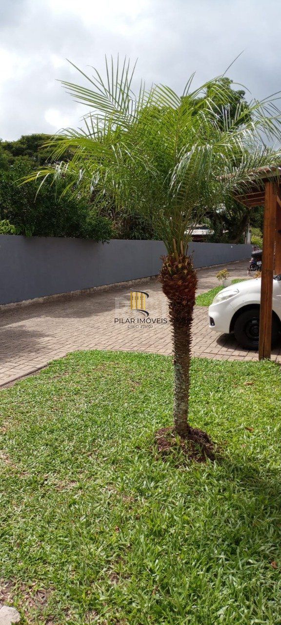 Casa em condomínio com 02 dormitórios