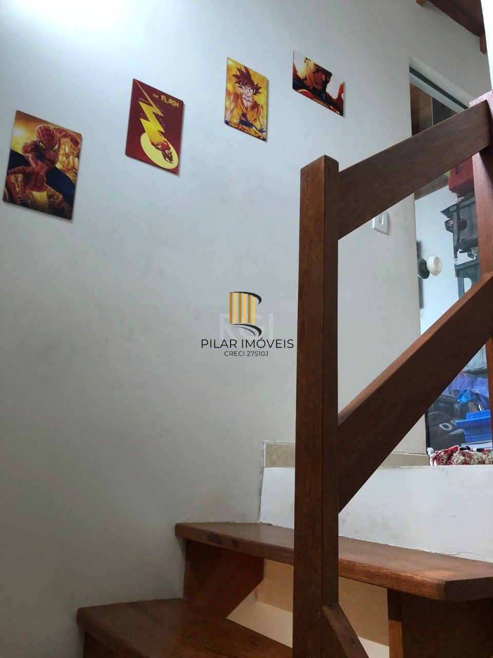 Casa com 3 dormitórios 2 suítes, área gourmet, vaga de estacionamento,  Guarujá,  Porto Alegre RS 