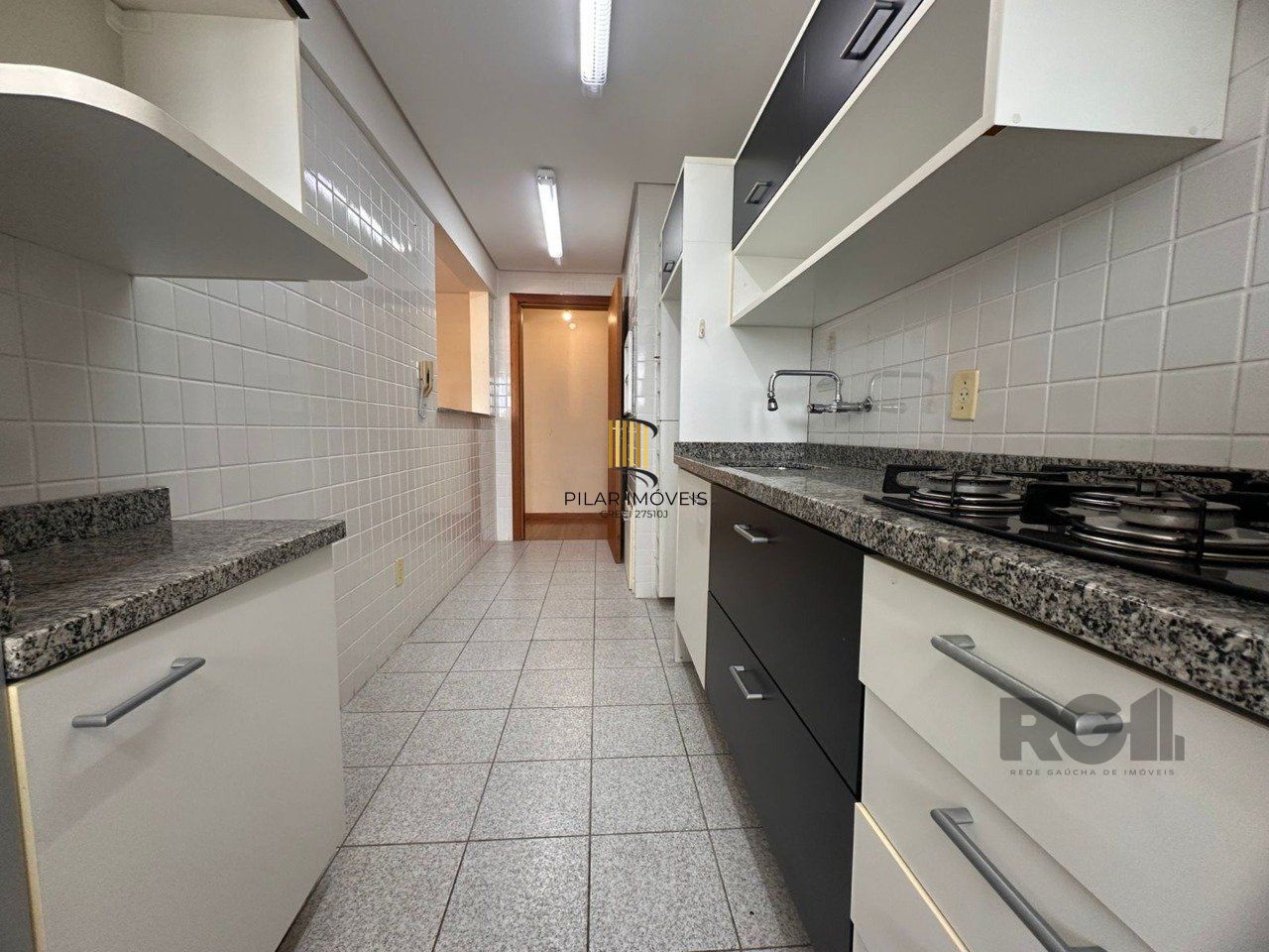 Apartamento a venda no bairro tristeza 2 dormitórios e vaga de garagem