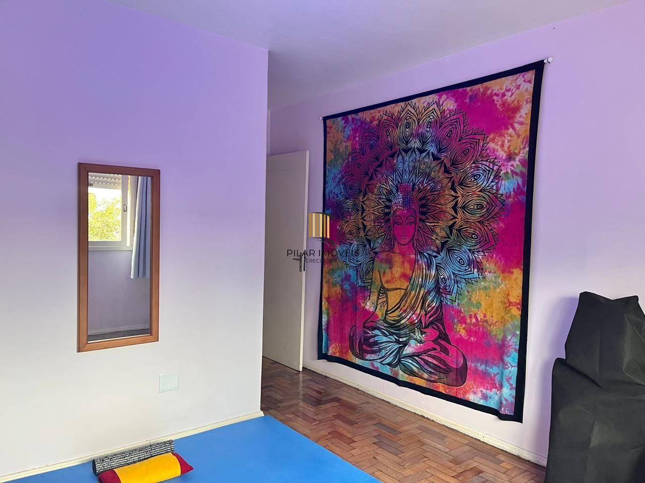 Apartamento a venda no bairro Cristal composto de dois dormitórios