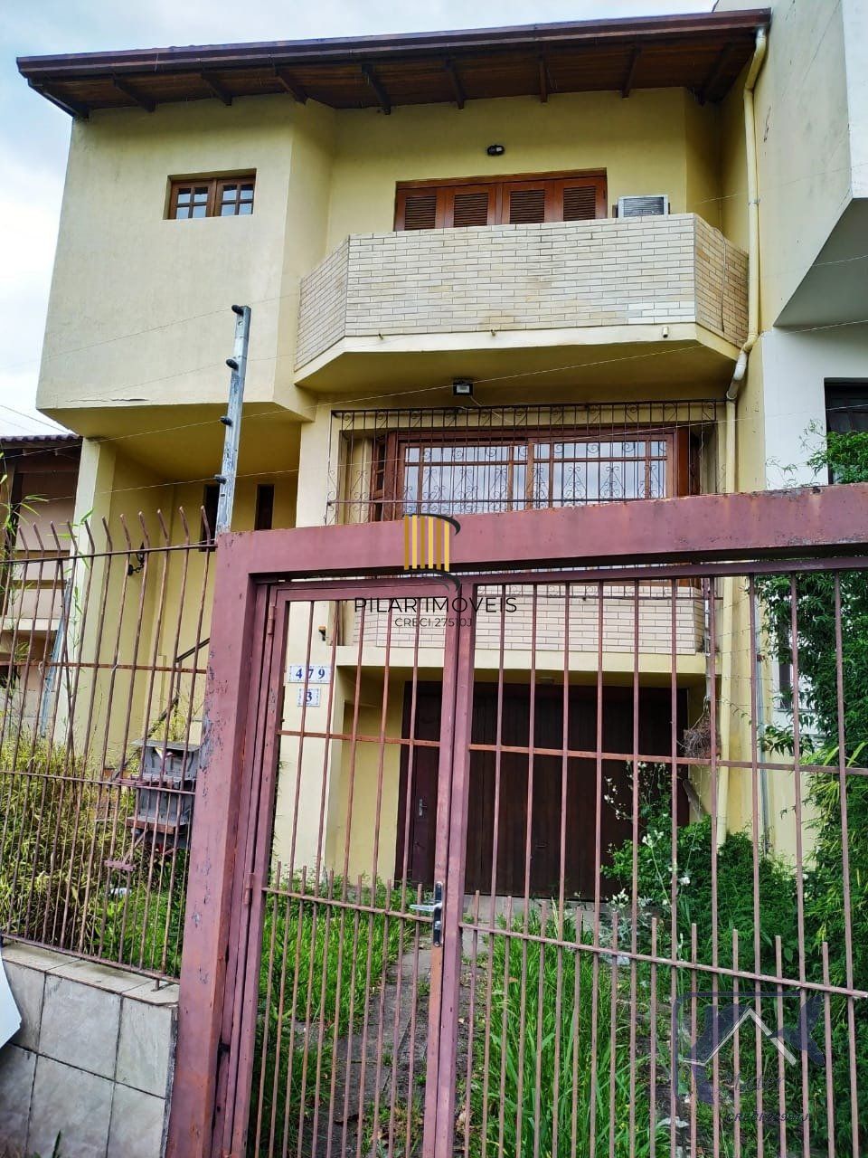 CASA COM 220m², 3 DORMITORIOS, SUITE, 4 VAGAS DE GARAGEM COBERTAS, BAIRRO IPANEMA, EM PORTO ALEGRE, RS - Pilar Imóveis