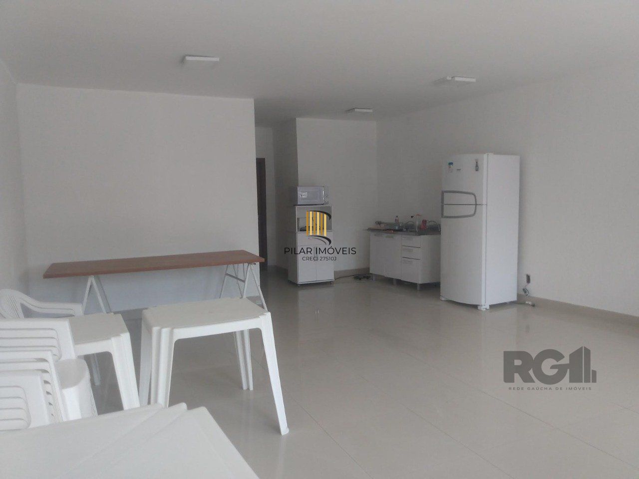 APARTAMENTO DE 2 DORMITORIOS REFORMADO BAIRRO SANTO ANTONIO - POA/RS
