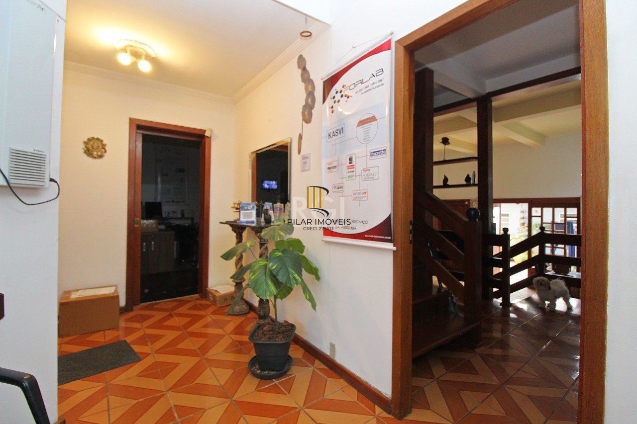 Casa para Venda - 339m², 3 dormitórios, 2 vagas - Vila Nova, Porto Alegre