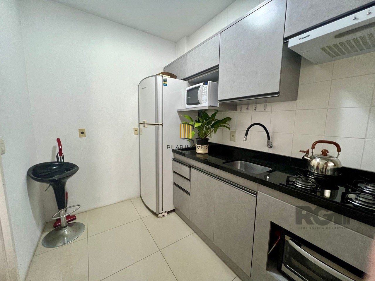 Apartamento 2 dormitórios mobiliado no bairro  Partenon.