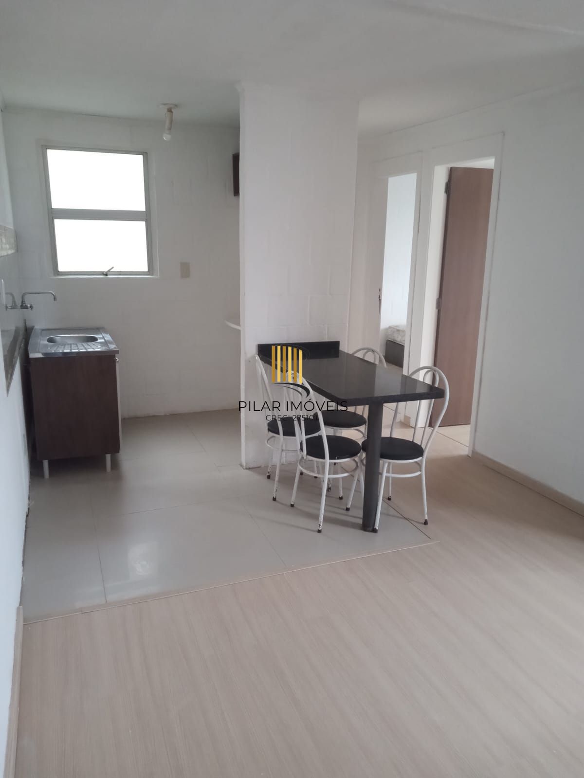 Apartamento de 2 dormitórios e uma vaga