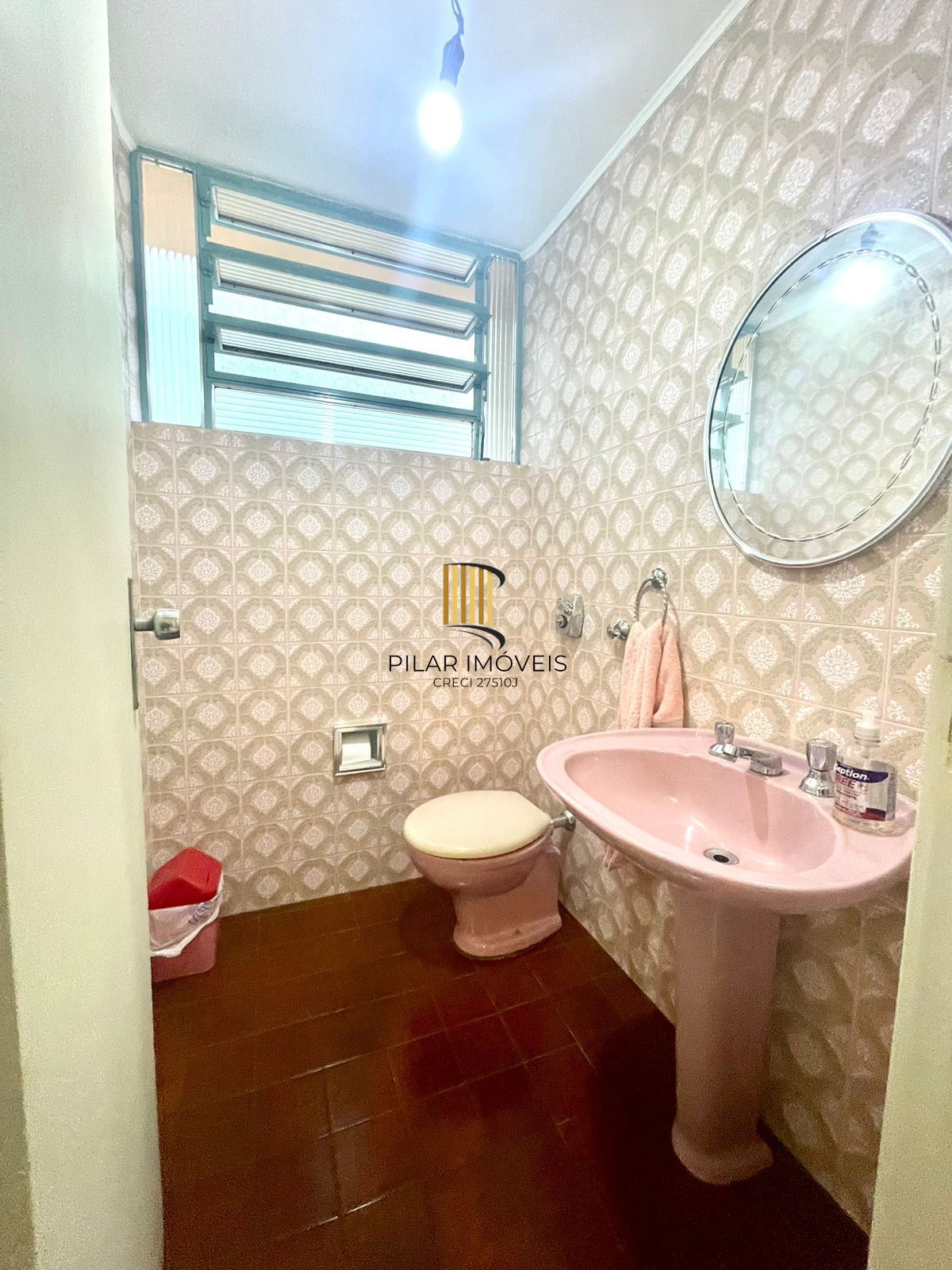 Sobrado Com 4 dormitórios, 1 suíte e 228M² no Bairro Petrópolis -Porto Alegre/RS