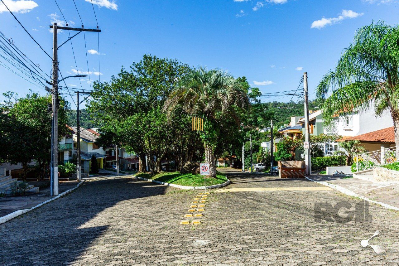 Casa de Condomínio 3 dormitórios no bairro Vila Nova