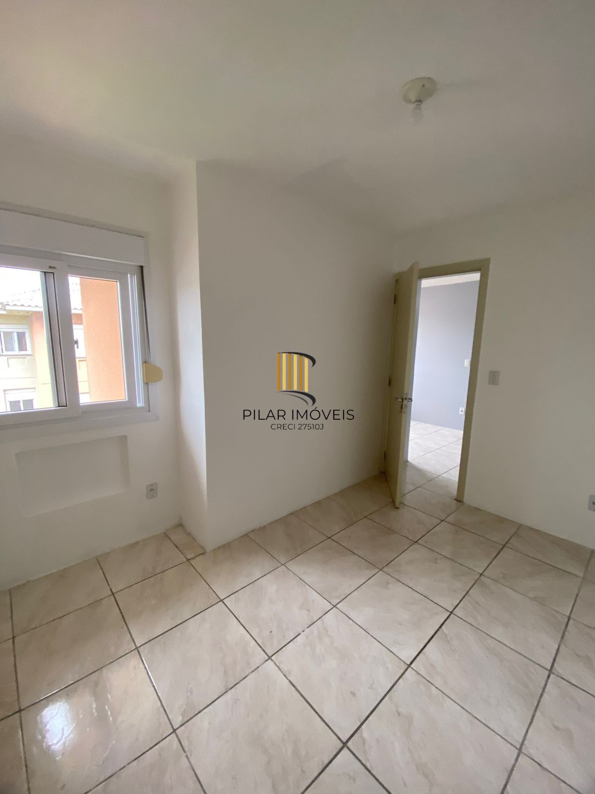 Apartamento com 02 quartos e 01 vaga fixa no Bairro Restinga em Porto Alegre