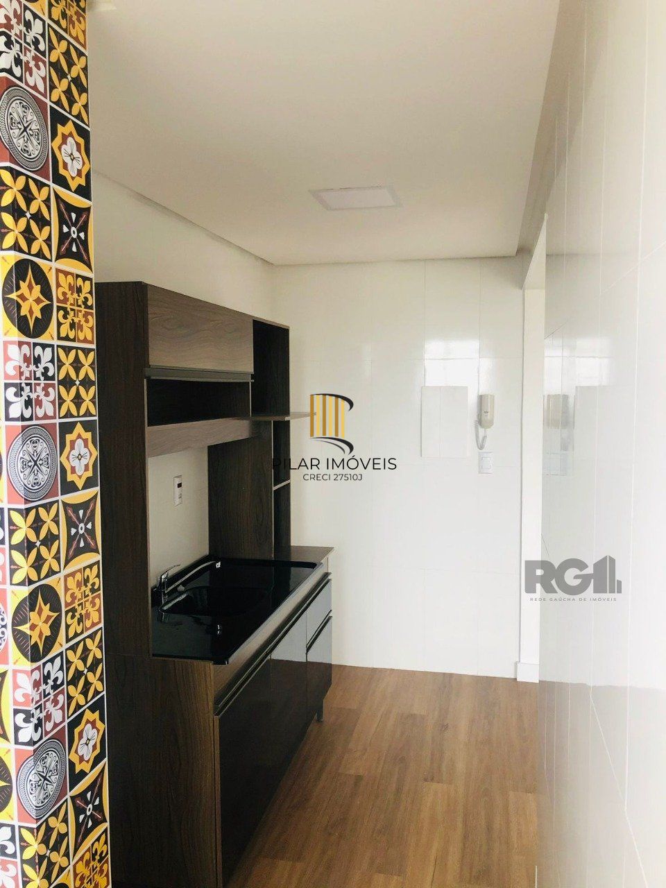 Apartamaento de 2 dormitórios, sala, cozinha, banheiro no bairro Marechal Rondon em Canoas