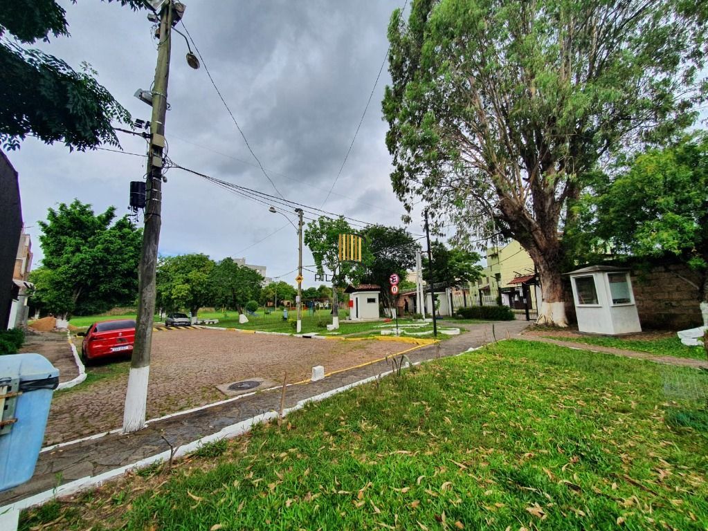 Casa de Condomínio 3 dormitórios no bairro Cristal