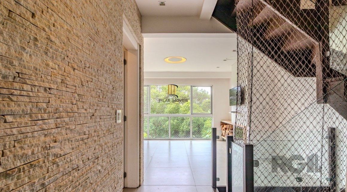 Casa em Condomínio com 04 Quartos - 4 vagas, 200,36 m² de área privativa - LOMBA DO PINHEIRO