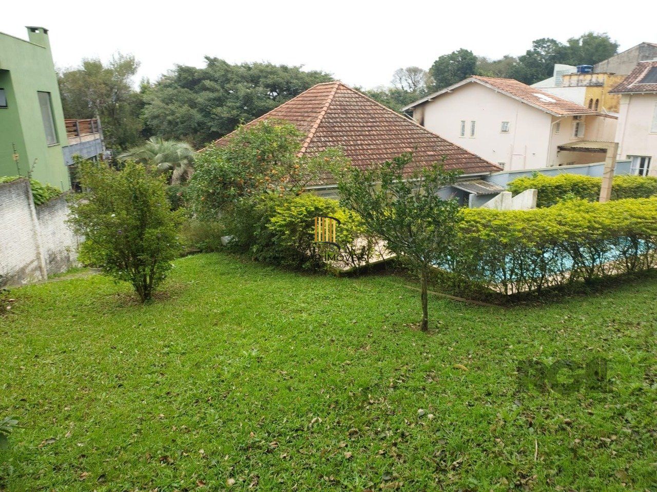 CASA DE 3 QUARTOS - 1 SUITE - 1 HOME OFFICE - LAREIRA - PISCINA - PÁTIO - IPANEMA - ESPÍRITO SANTO - PORTO ALEGRE - RS