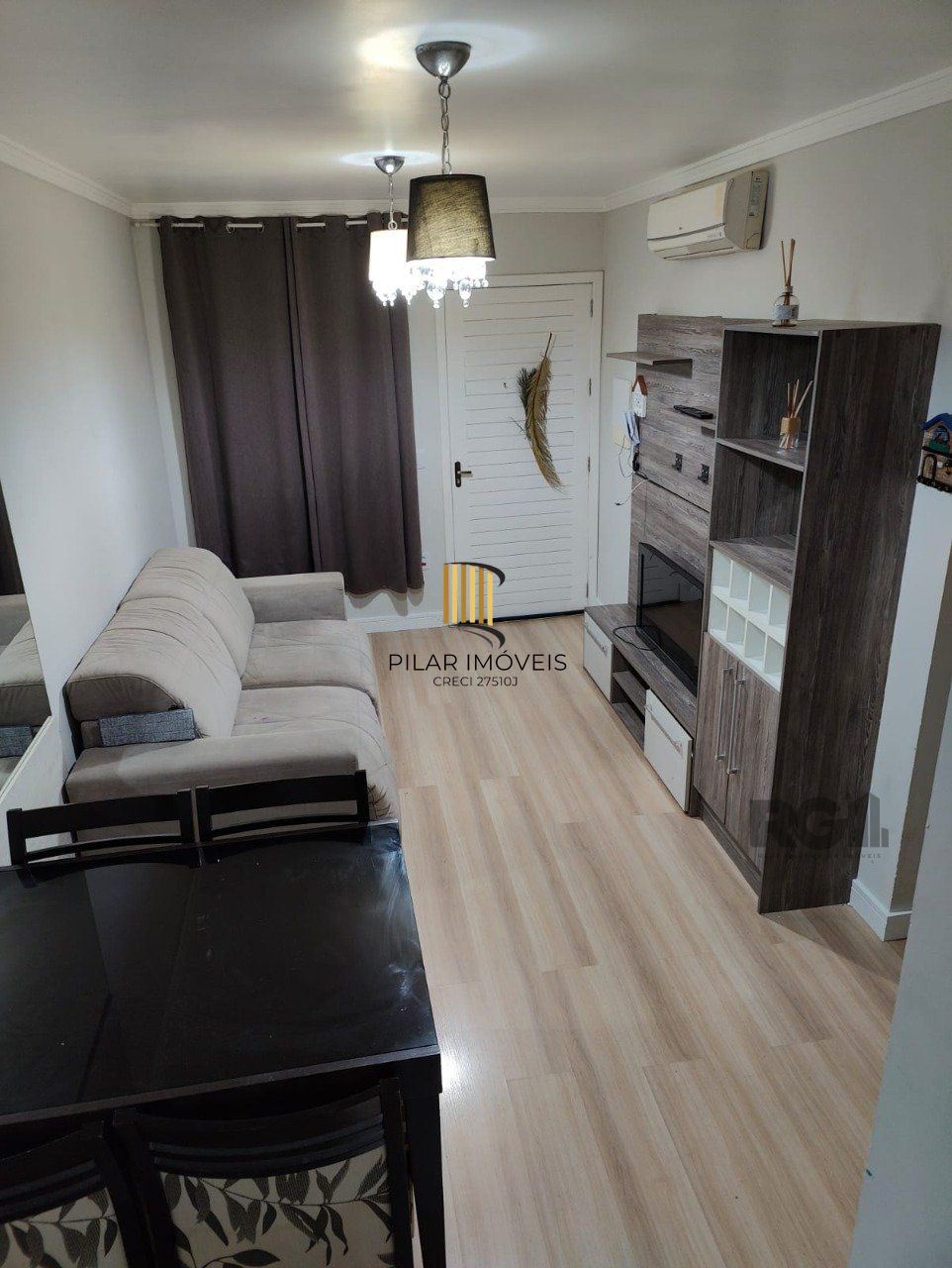 Casa com 2 dormitórios em condomínio fechado em Canoias