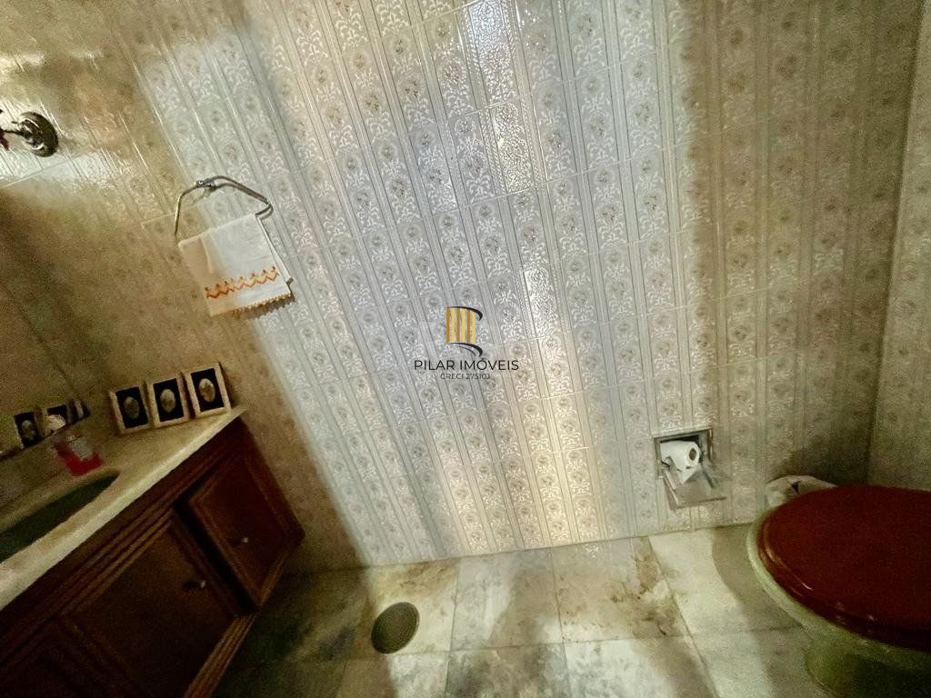 Casa Condominio para Venda - 187.9m², 4 dormitórios, sendo 1 suites, 2 vagas - Pedra Redonda, Porto Alegre