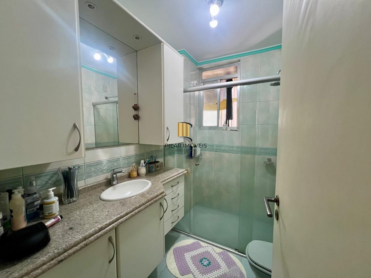 Apartamento 3 dormitórios com 80m2 no bairro Floresta.