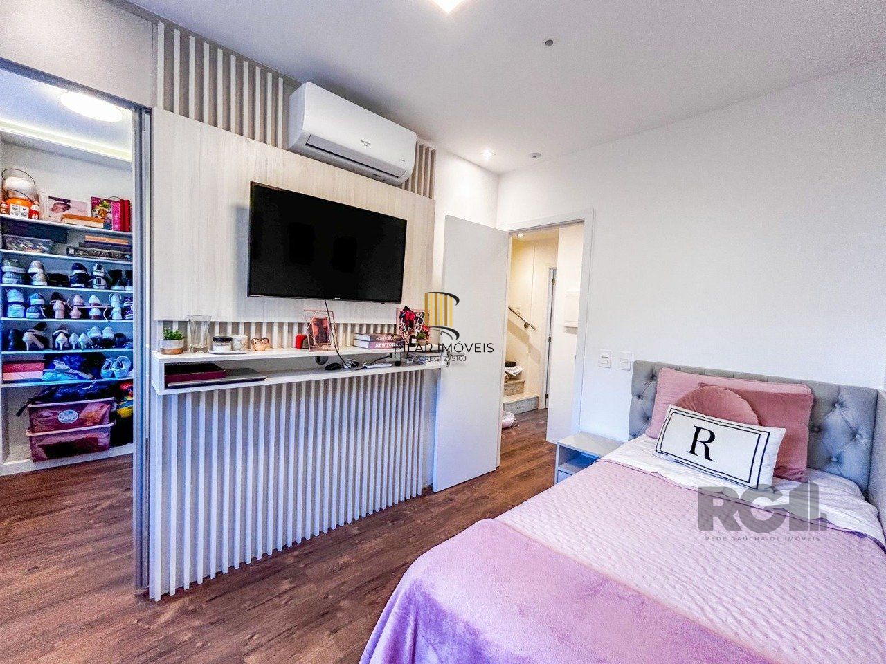 Casa Condominio para Venda - 196.38m², 4 dormitórios, sendo 2 suites, 2 vagas - Vila Nova