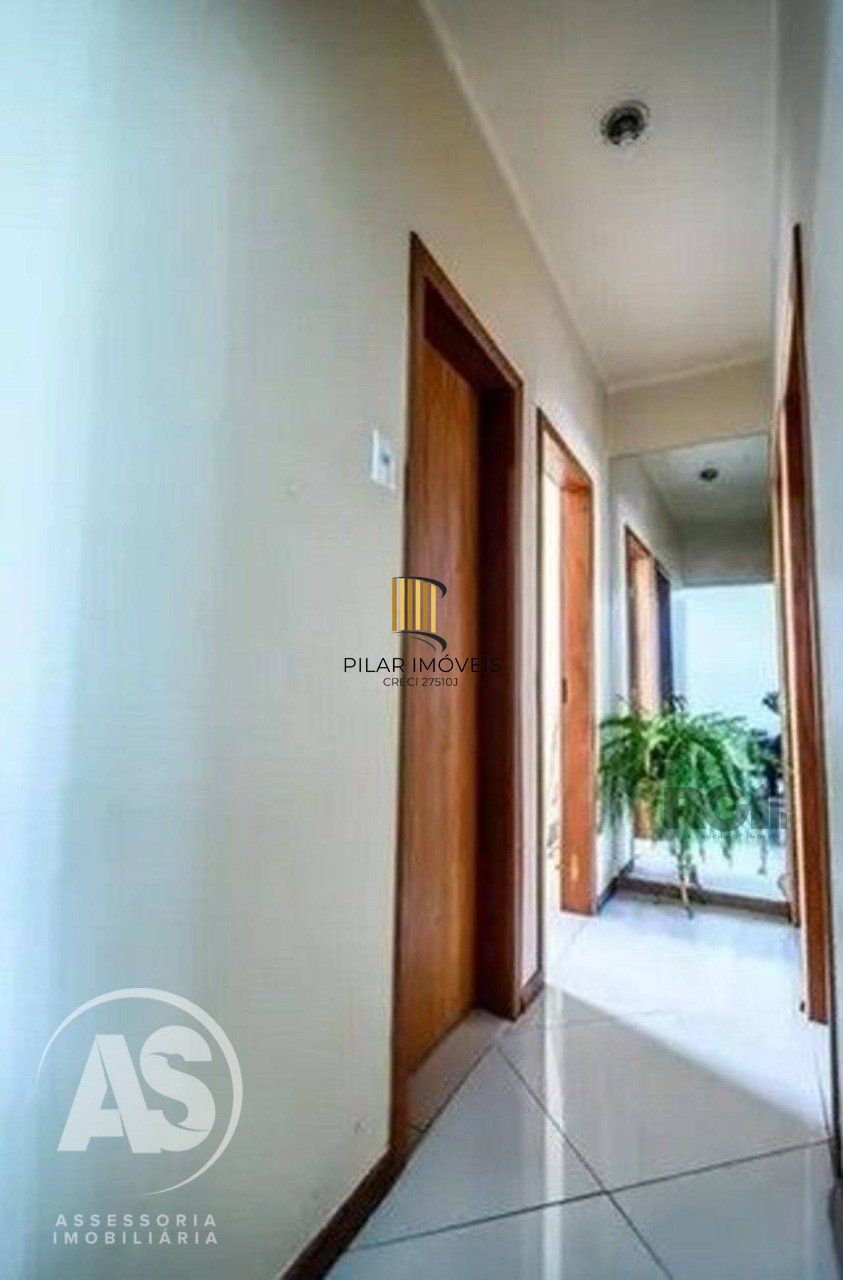Apartamento com 03 dormitórios no Bairro Rio Branco de Porto Alegre