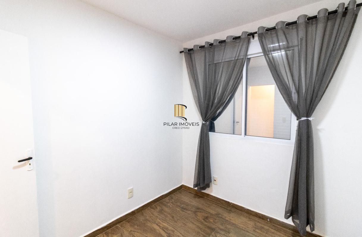 Apartamento com 03 quartos e 01 vaga escriturada no Bairro Camaquã