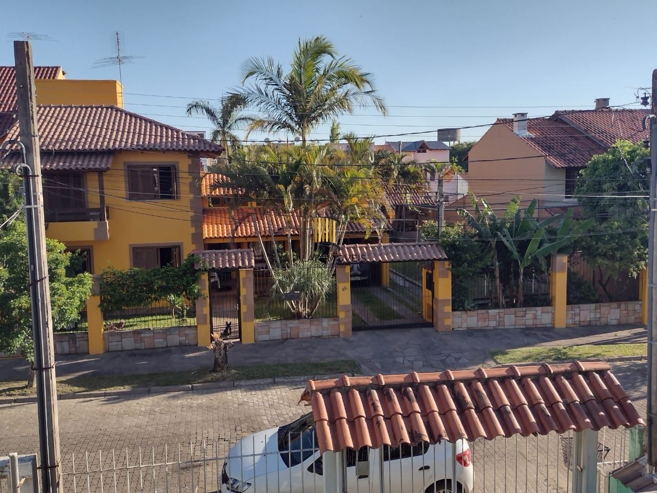 Casa para Venda - 693.6m², 5 dormitórios, sendo 3 suites, 4 vagas - Hípica