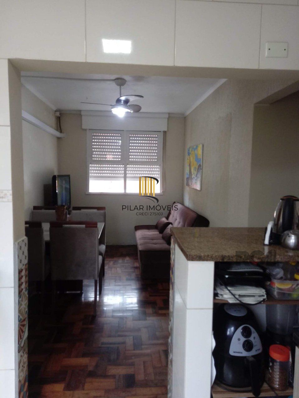 APARTAMENTO COM DOIS QUARTOS NO BAIRRO CAMAQUÃ