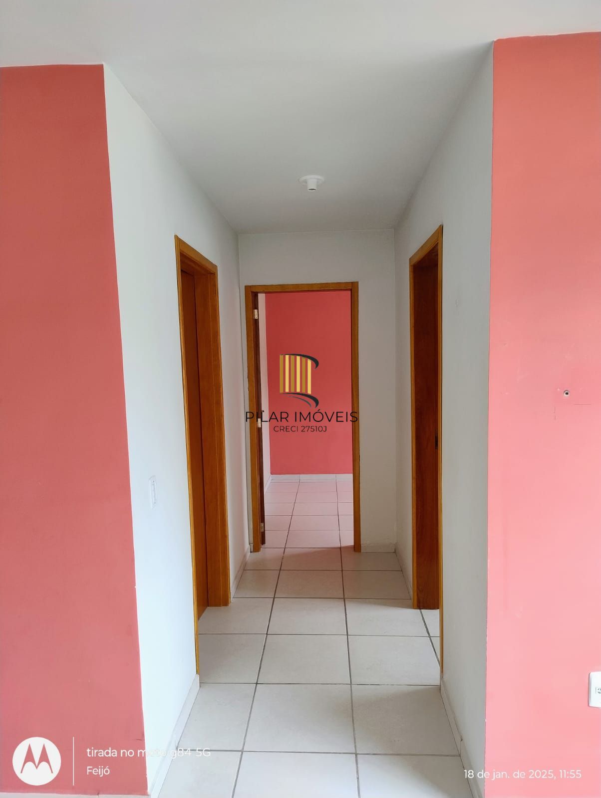 Apartamento com 02 quartos e 01 vaga no Bairro Chapéu do Sol