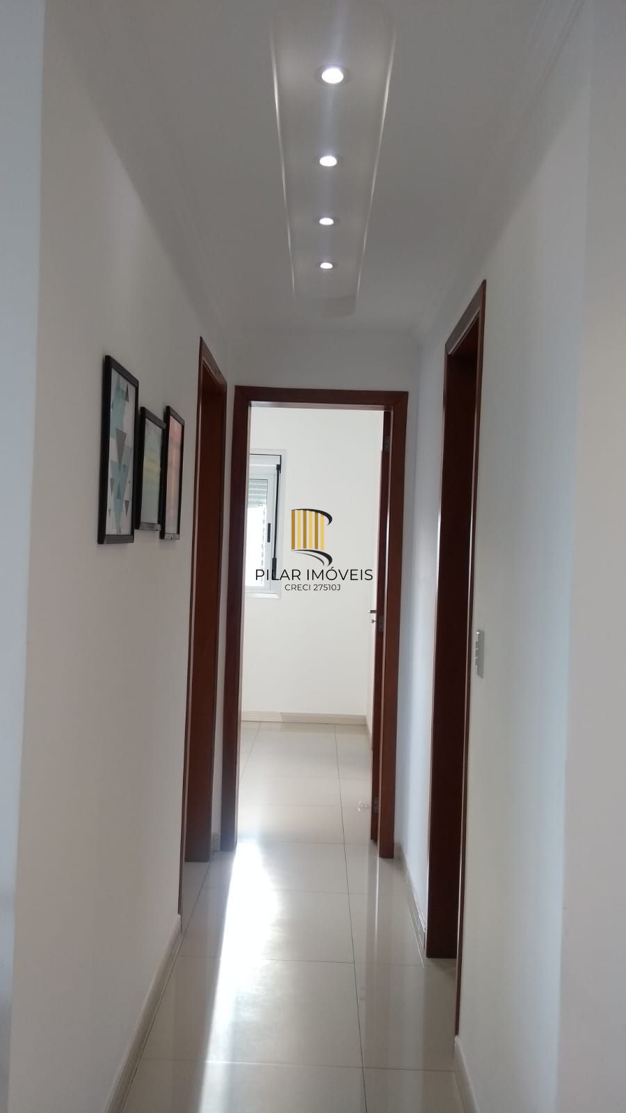 Apartamento com 02 quartos (01 suíte) e 03 Vagas no Bairro Cristo Redentor
