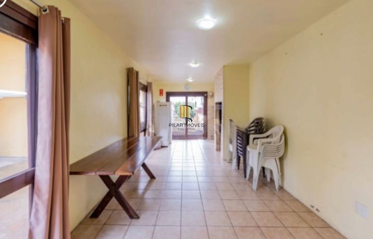 Casa em condomínio 3 dormitórios