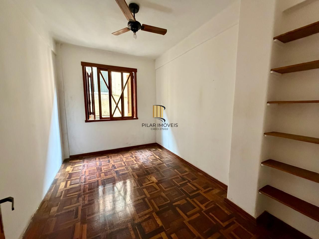 Apartamento 2 dormitórios sacada com 90m2 no centro histórico.